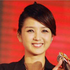 何潔擔任西安萬龍廣場表演嘉賓