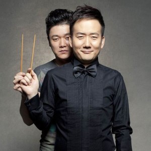 人氣組合筷子兄弟與經(jīng)濟(jì)學(xué)家楊東、左曉蕾參加馬來(lái)西亞活動(dòng)